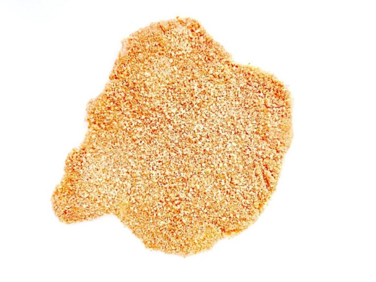 Schnitzel van de filet gepaneerd 100 g. uit de oven met frisse koolsalade