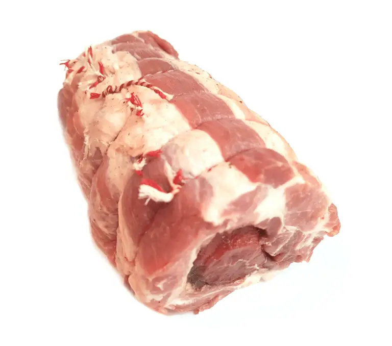 Half om half rollade Vers 1.5 kg. zonder rollade doosje indirect van de barbecue met kruidenboter